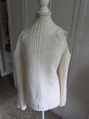 Revamped Ivory Ribbed Turtleneck Sweater
